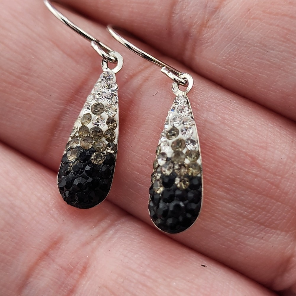 Betsey Johnson Ombre Rhinestone Teardrop Dangle Earrings Silver Tone Signed